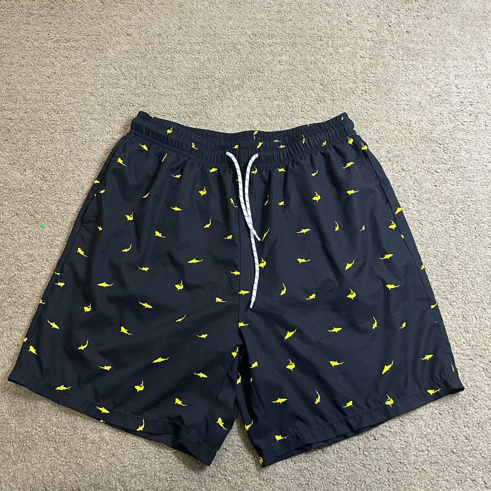 Manfinity Men’s XL Black/Yellow Shark Graphic Print Swim Trunks